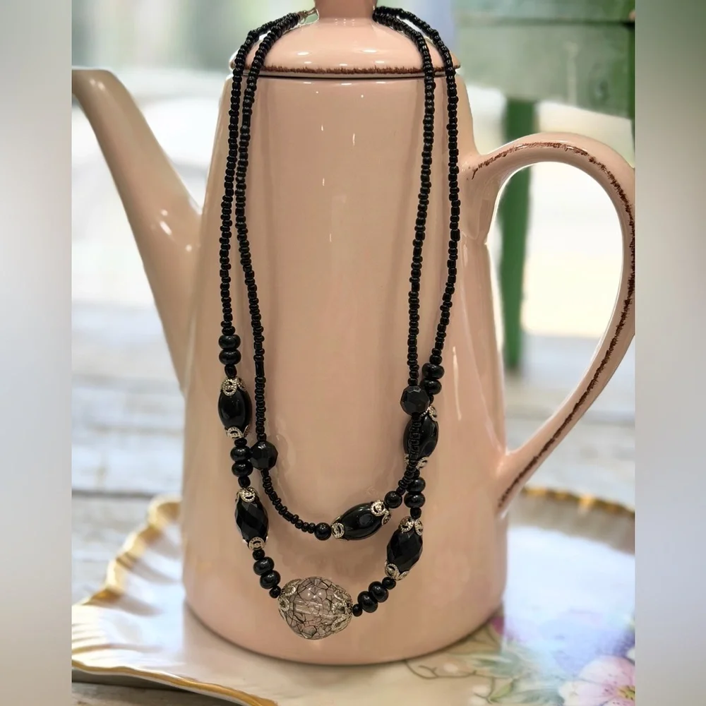 Double Strand Black Beaded Statement Necklace. 8.5” | Classic | Costume | EUC